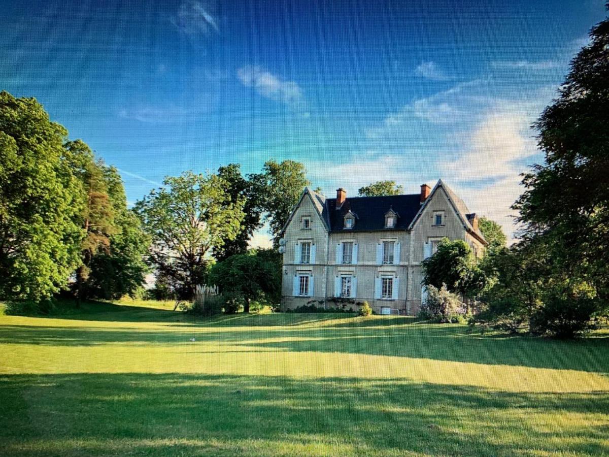 Le Donjon D'Anthon Bed & Breakfast エクステリア 写真